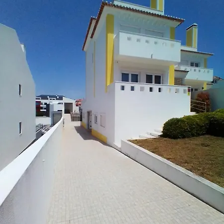 Merci House * Carvoeira