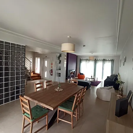 Hébergement de vacances Merci House *